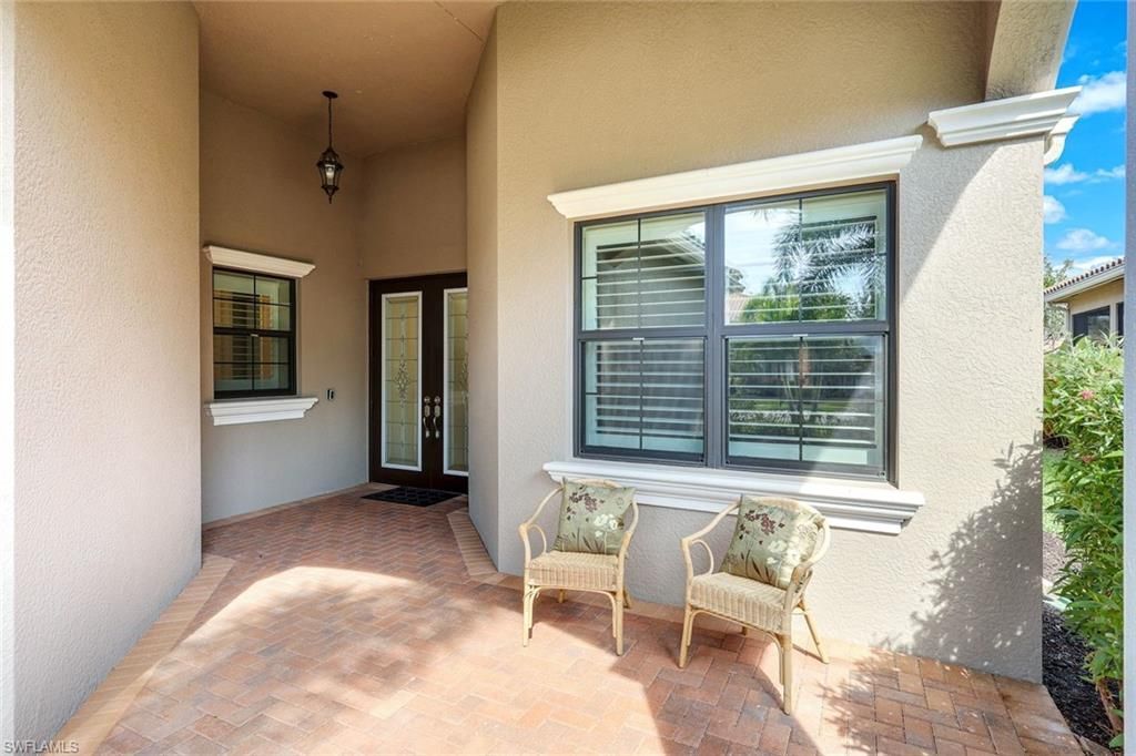 3224 Pacific Dr, Naples, FL 34119 Photo