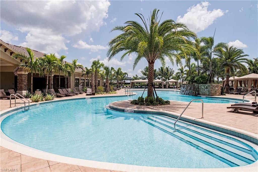 3224 Pacific Dr, Naples, FL 34119 Photo