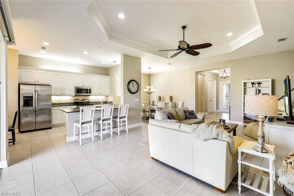 3224 Pacific Dr, Naples, FL 34119 Photo