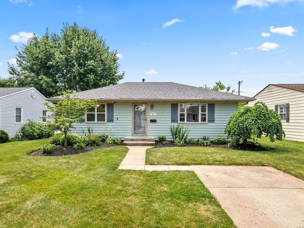 53 E Hocking Street , Canal Winchester, OH 43110