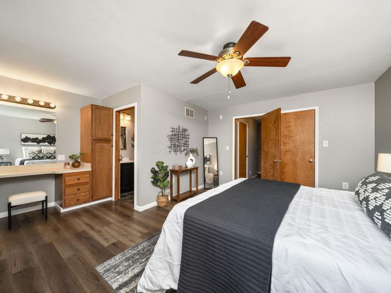 53 E Hocking Street , Canal Winchester, OH 43110 Photo 18