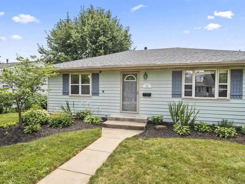 53 E Hocking Street , Canal Winchester, OH 43110 Photo 2