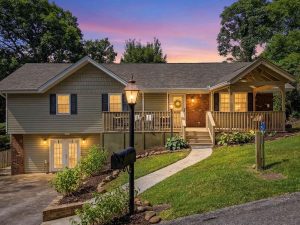 4557 N Ravenwood Drive, Chattanooga, TN 37415