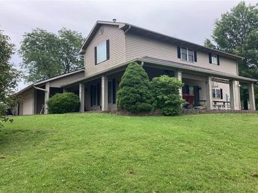 2216 Country Club Drive, Chillicothe, MO 64601