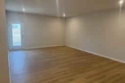 713 Feldspar Court  photo 4