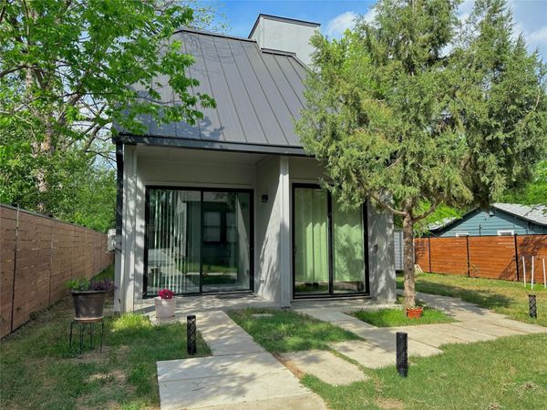 914 E 39th ST, Unit 2, Austin, TX 78751