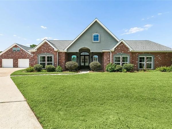141 MAGNOLIA Court , Luling, LA 70070