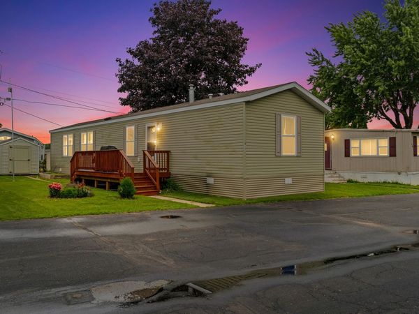 1025 Oake S Avenue, Unit D19, Onalaska, WI 54650