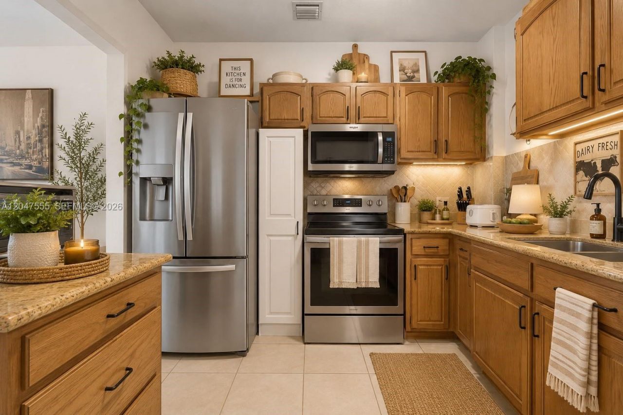 17820 NW 73rd Ave , Unit 103-1, Hialeah, FL 33015 Photo