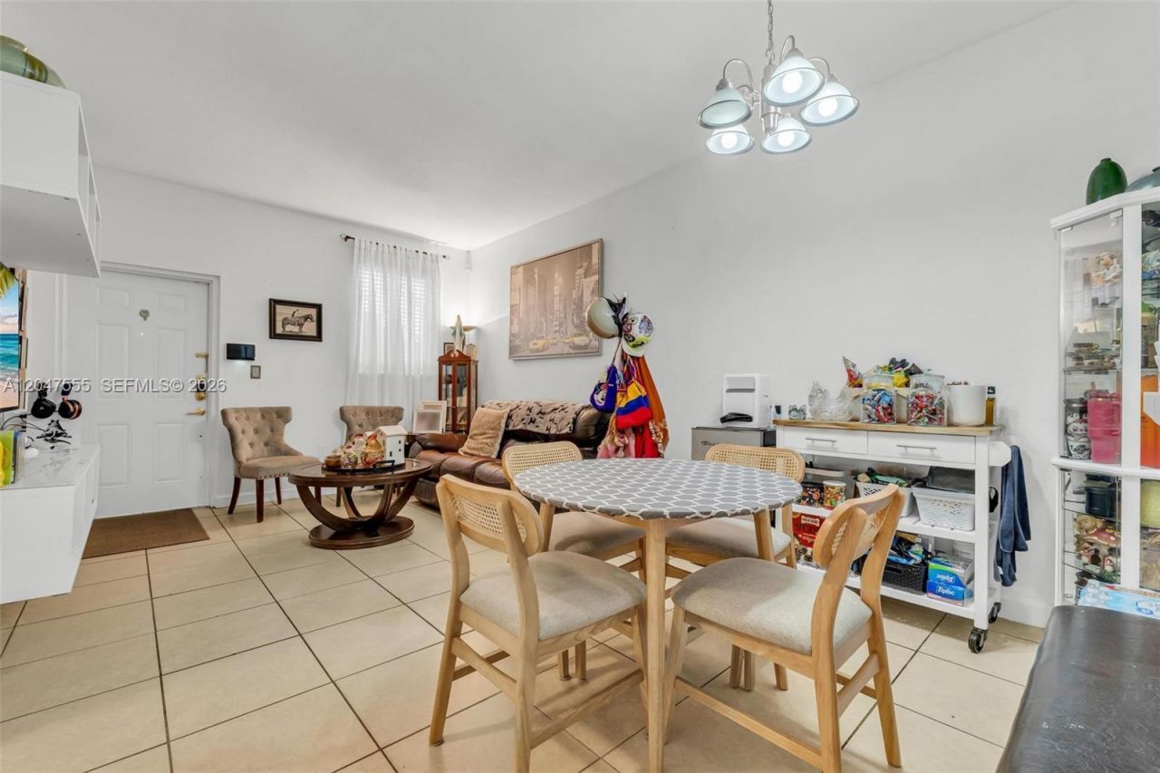17820 NW 73rd Ave , Unit 103-1, Hialeah, FL 33015 Photo