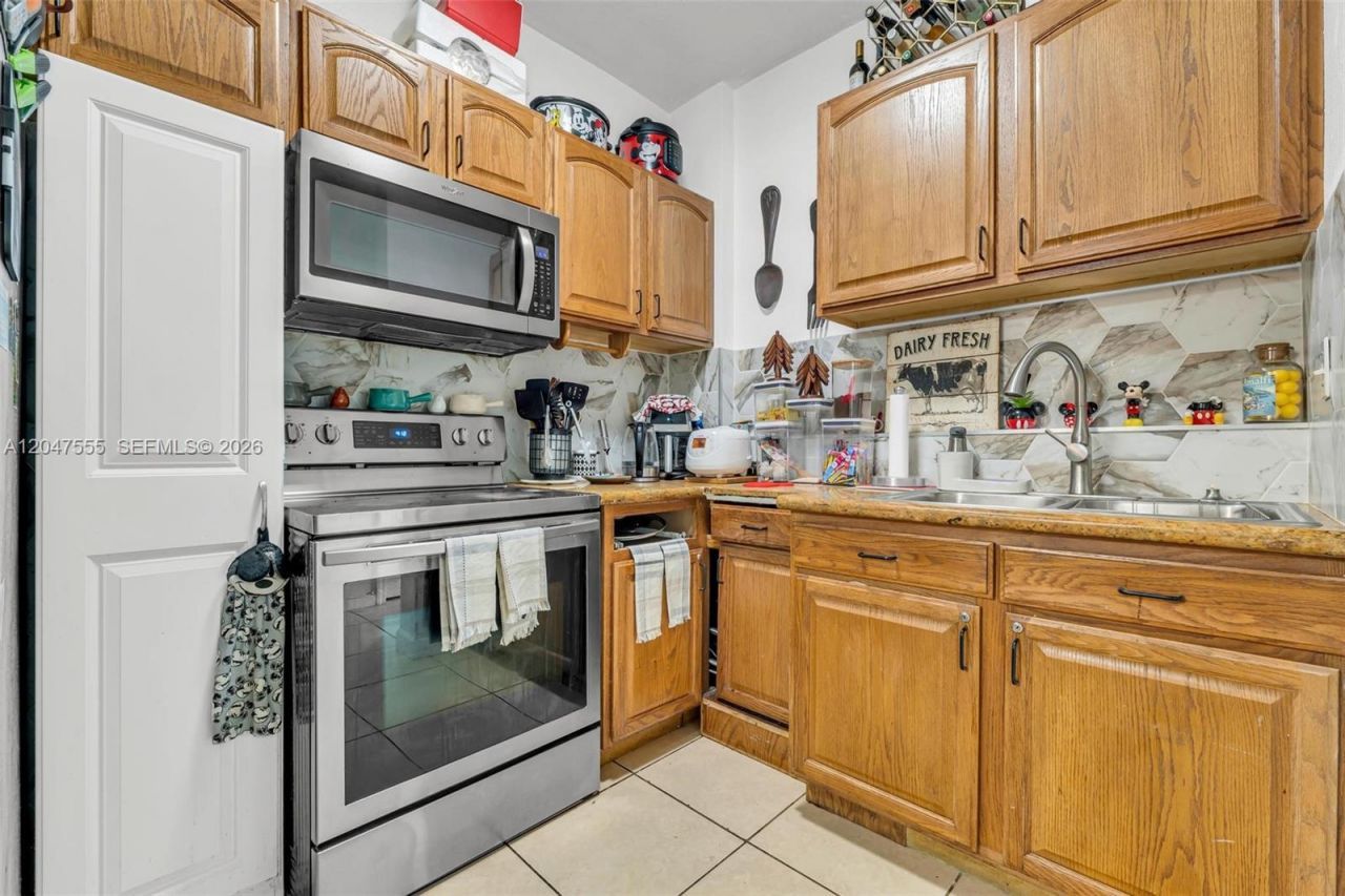 17820 NW 73rd Ave , Unit 103-1, Hialeah, FL 33015 Photo