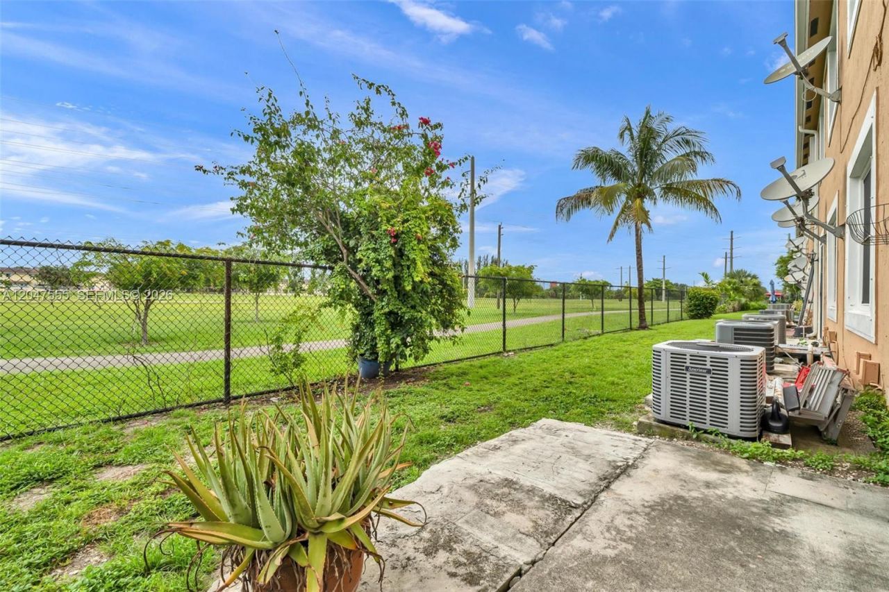 17820 NW 73rd Ave , Unit 103-1, Hialeah, FL 33015 Photo