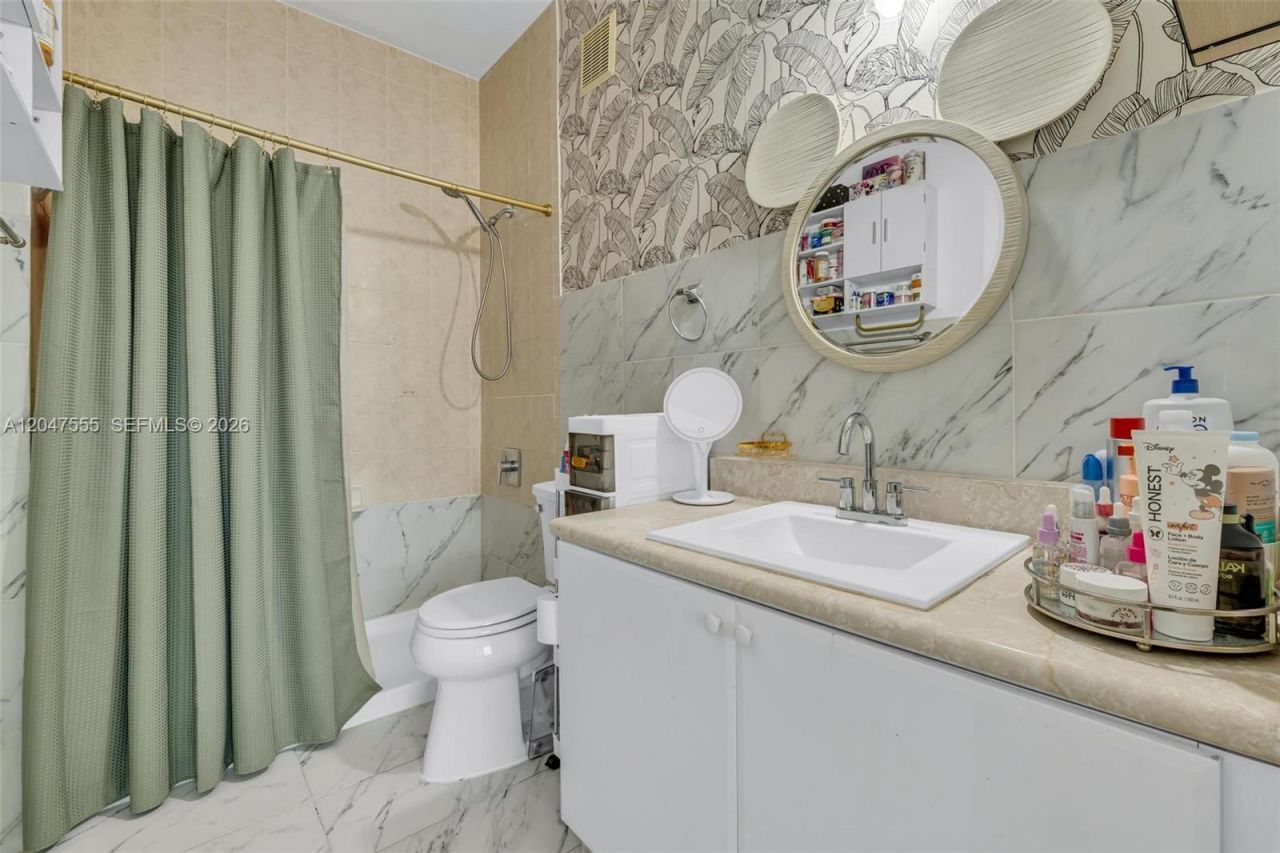 17820 NW 73rd Ave , Unit 103-1, Hialeah, FL 33015 Photo