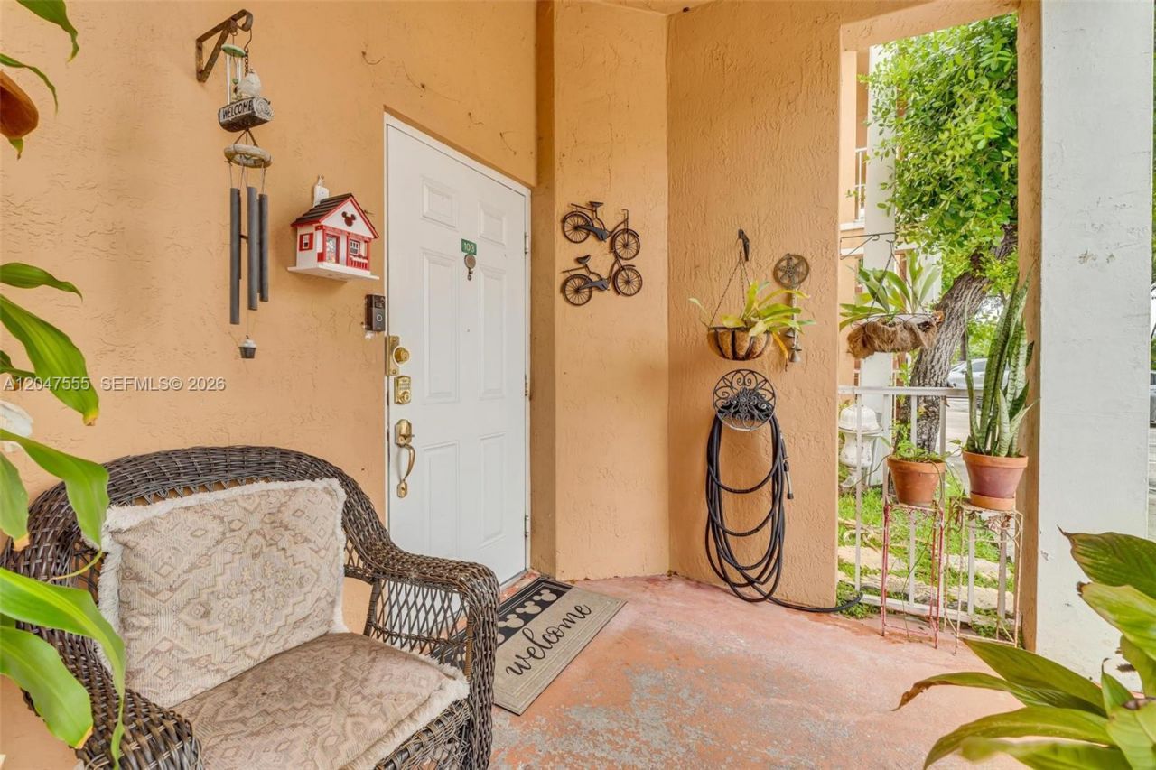 17820 NW 73rd Ave , Unit 103-1, Hialeah, FL 33015 Photo