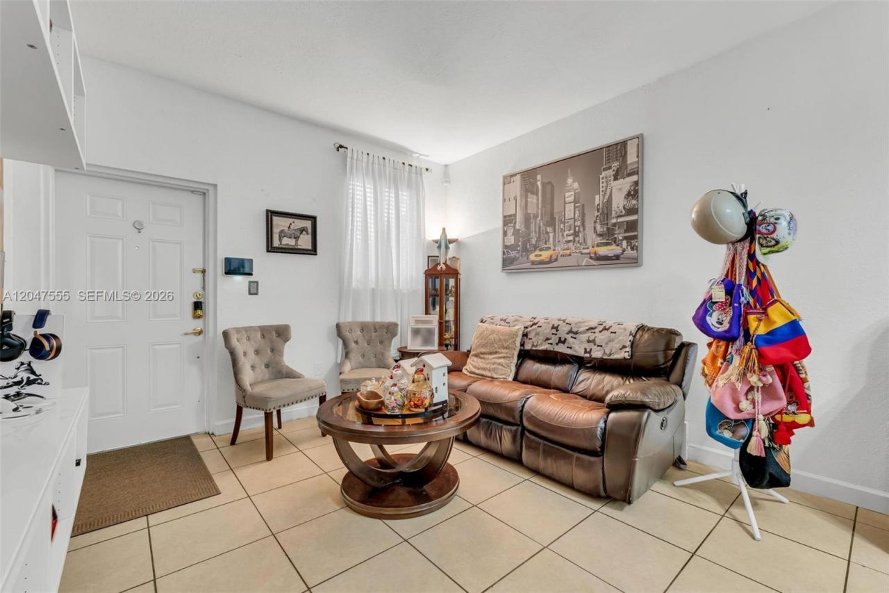 17820 NW 73rd Ave , Unit 103-1, Hialeah, FL 33015 Photo