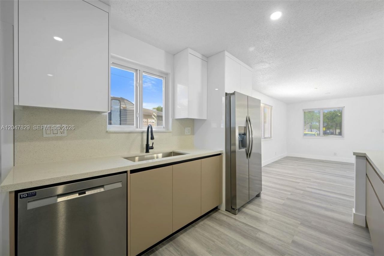 5580 Plunkett St , Hollywood, FL 33021 Photo