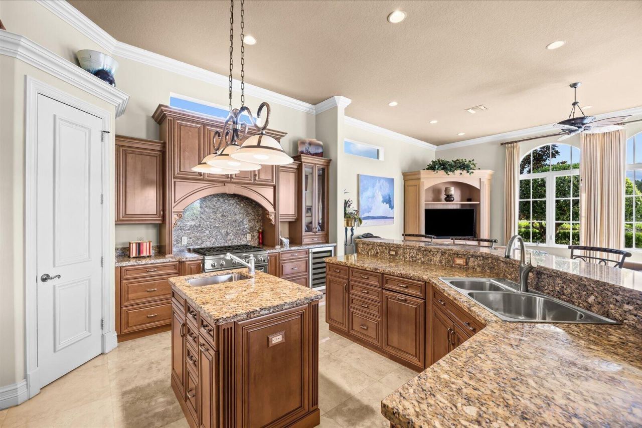 211 SE Bella Strano, Port Saint Lucie, FL 34984 Photo