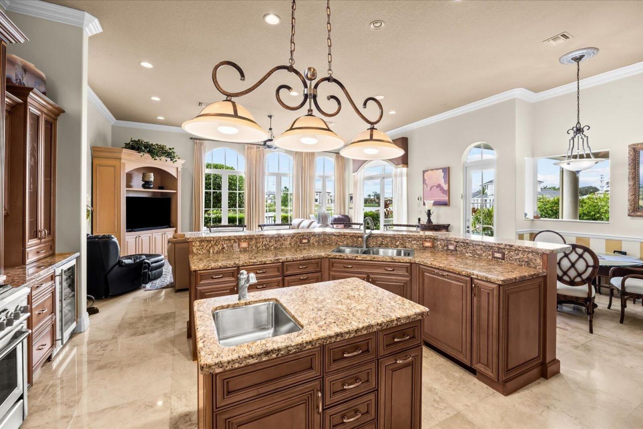 211 SE Bella Strano, Port Saint Lucie, FL 34984 Photo