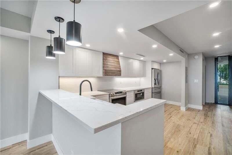 520 N Ocean Boulevard, Unit 2, Pompano Beach, FL 33062 Photo