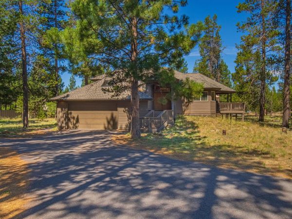 17745 Sarazen Lane, Unit 7, Sunriver, OR 97707