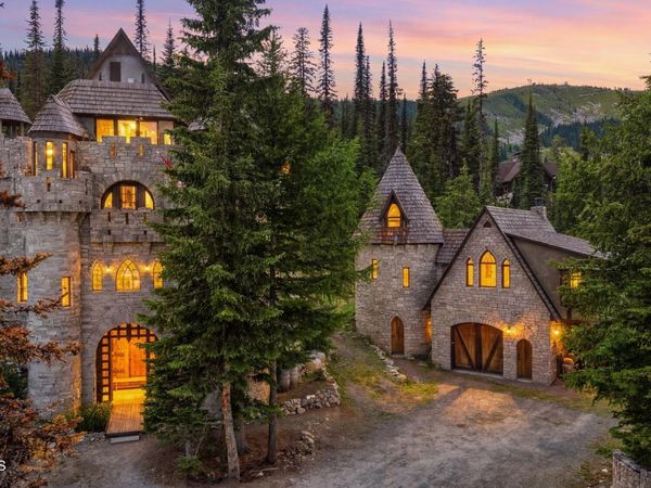 1018 MOGUL HILL RD , Sandpoint, ID 83864