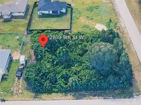 2819 9th ST W, LEHIGH ACRES, FL 33971