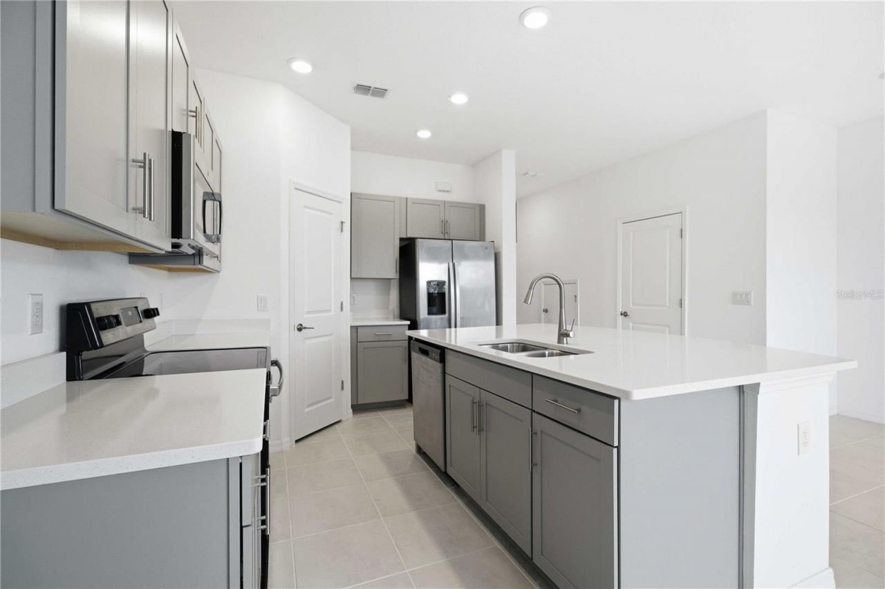 11731 Glenside Terrace , Palmetto, FL 34221 Photo