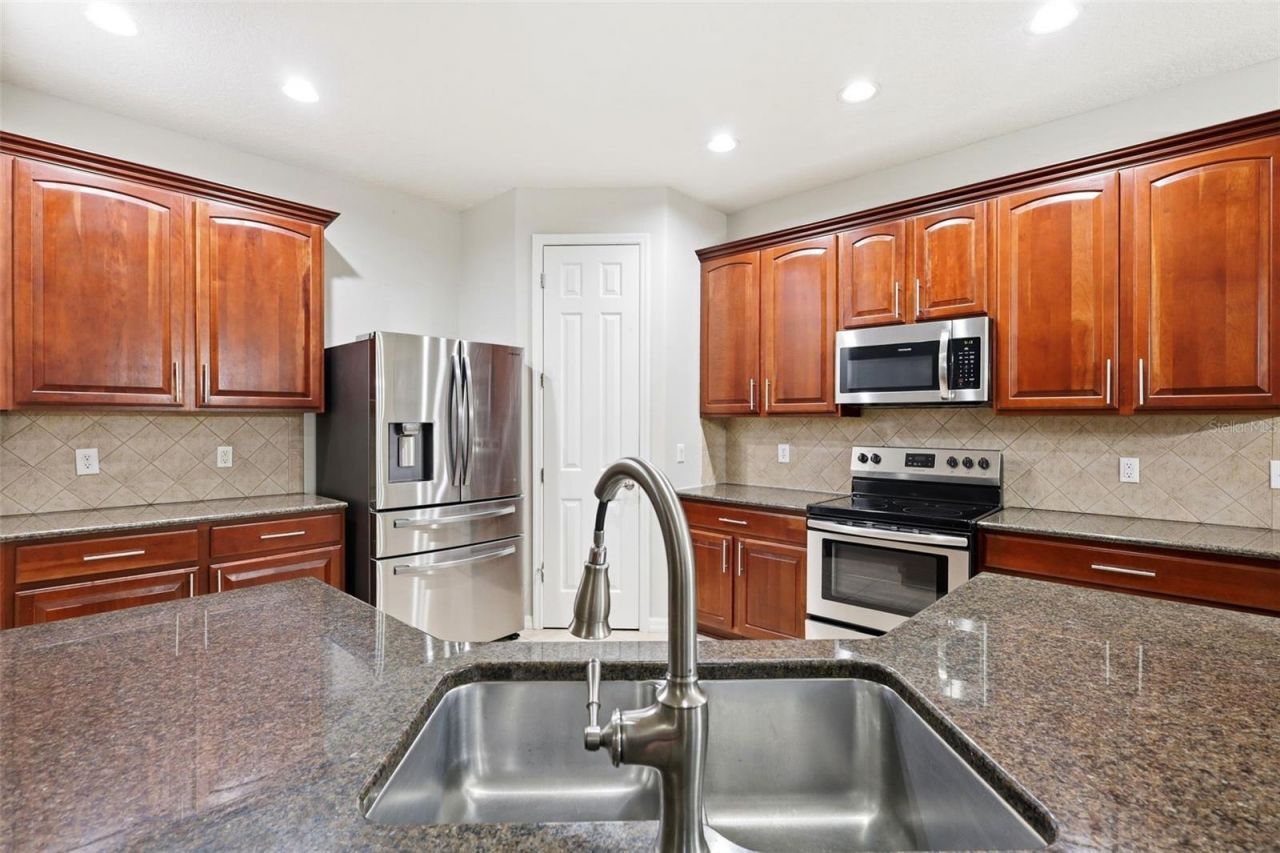 109 Elissar Drive , Debary, FL 32713 Photo