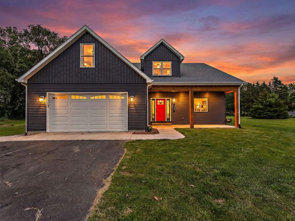 13421 N Oriole Drive, Wheatfield, IN 46392