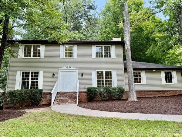 5264 Golfcrest Circle , Stone Mountain, GA 30088
