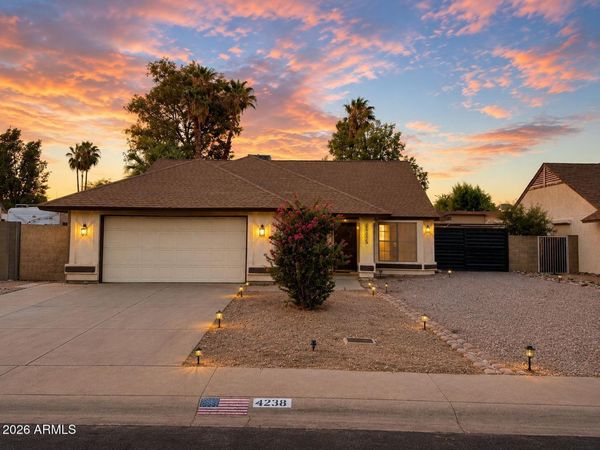 4238 E EVERETT Drive, Phoenix, AZ 85032