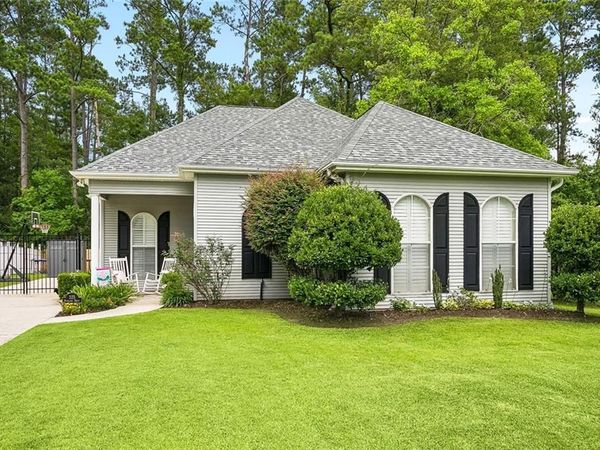 225 HIGHLAND Drive, Mandeville, LA 70471