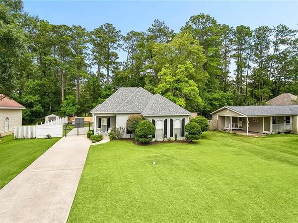 225 HIGHLAND Drive , Mandeville, LA 70471