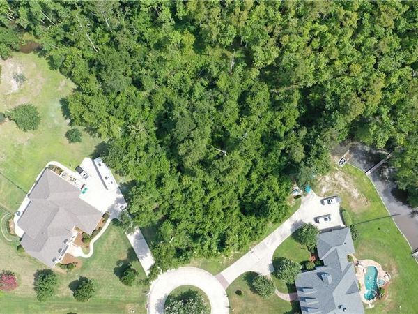 247 HIGHLAND BLUFF Drive , Slidell, LA 70461