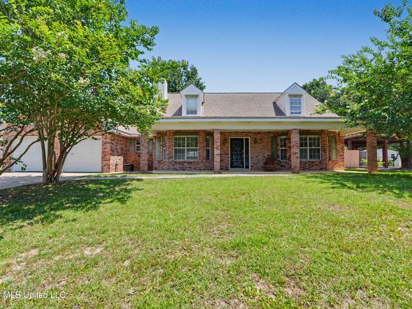 497 Dan M Russell Drive, Bay Saint Louis, MS 39520