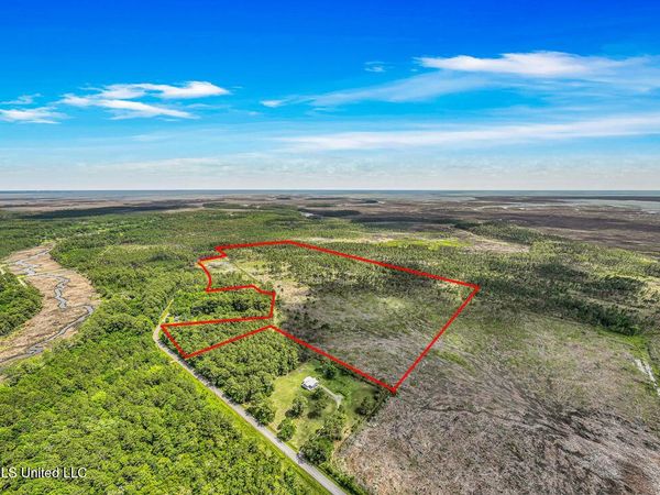 04 Bayou Cumbest Road, Moss Point, MS 39562