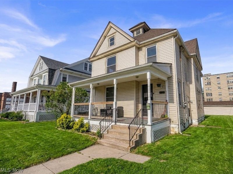 1026 W 4th Street, Unit 2/UP, Lorain, OH 44052 Photo 2