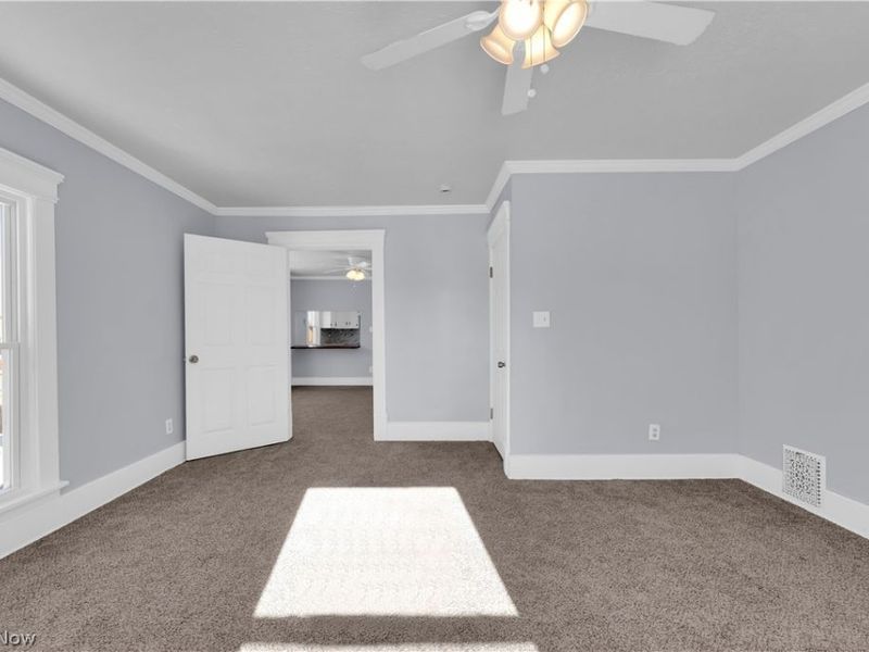 1026 W 4th Street, Unit 2/UP, Lorain, OH 44052 Photo 6