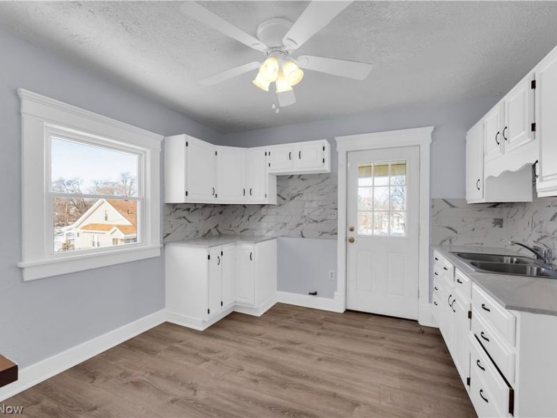 1026 W 4th Street, Unit 2/UP, Lorain, OH 44052 Photo 9