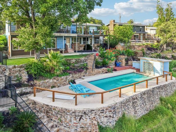 2516 Circle DR, Marble Falls, TX 78654