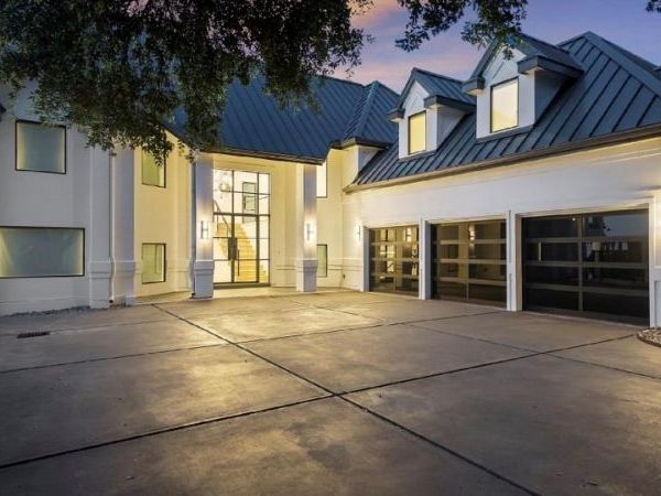 151 Applehead Island DR, Horseshoe Bay, TX 78657