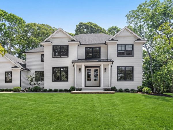 29 Briana Court , East Moriches, NY 11940