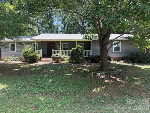 121 Brady Circle Road , Statesville, NC 28625