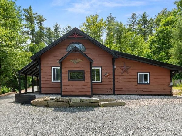 529 Maple Street, Newport, NH 03773