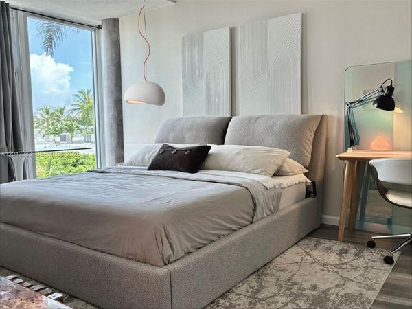 900 Bay Dr , Unit 207, Miami Beach, FL 33141