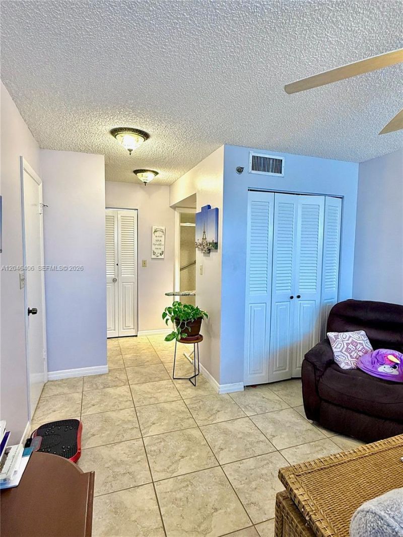 1300 Saint Charles Pl , Unit 402, Pembroke Pines, FL 33026 Photo