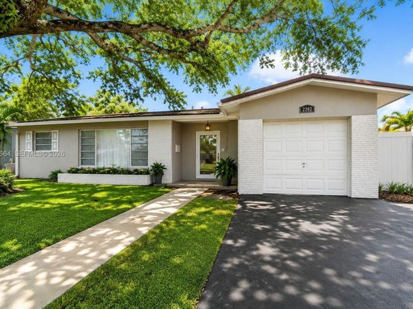 2202 N 42nd Ave , Hollywood, FL 33021