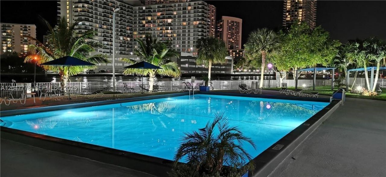 200 Leslie Dr , Unit 926, Hallandale Beach, FL 33009 Photo
