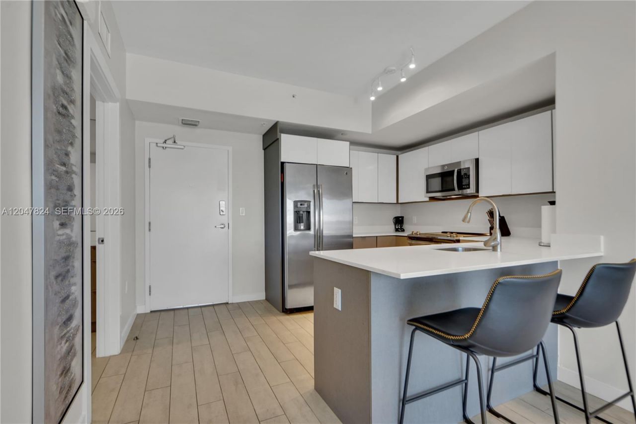 321 NE 26th St , Unit 806, Miami, FL 33137 Photo