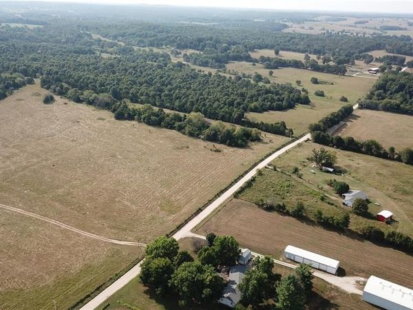 9013 County Road 6750, West Plains, MO 65775